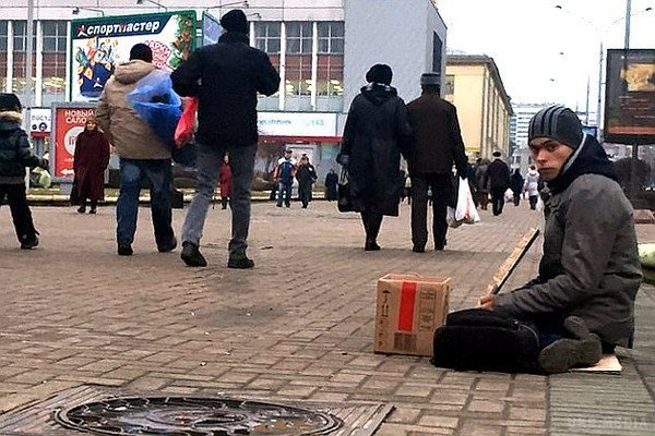 Попрошайки на улицах: кто они на самом деле?