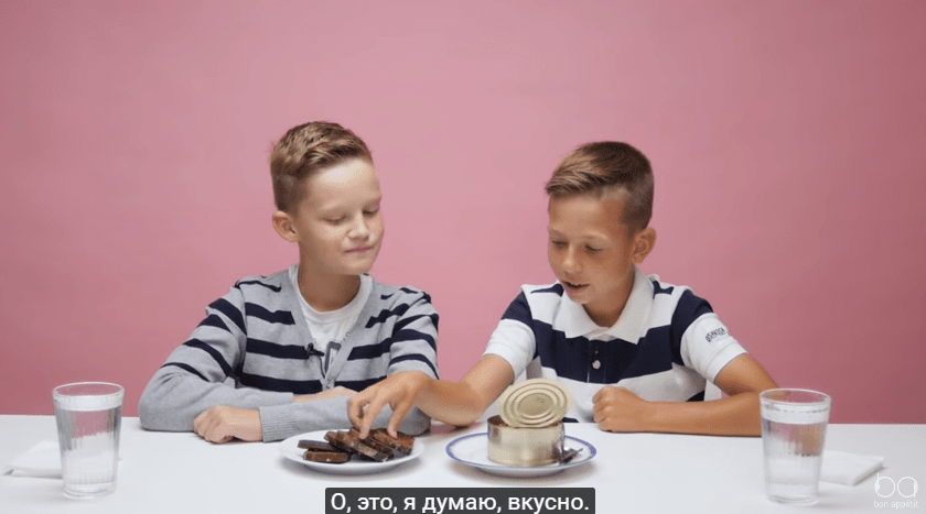 Дети пробуют еду из СССР и оказалось, что не все из них знакомы с ней