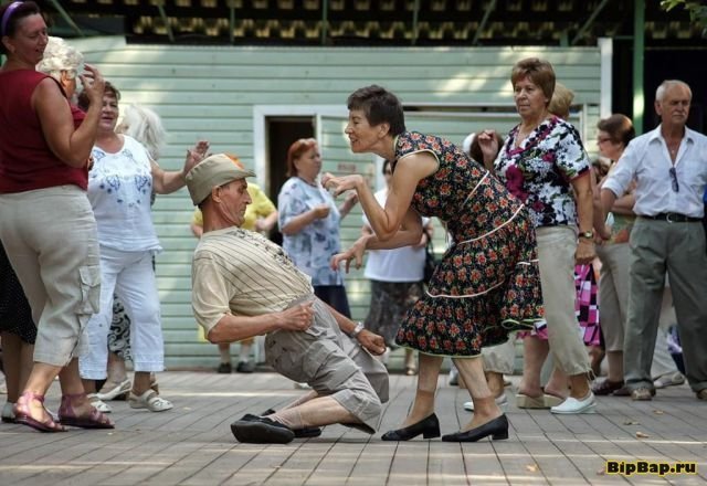 Смешной анекдот про разговор мужа и жены