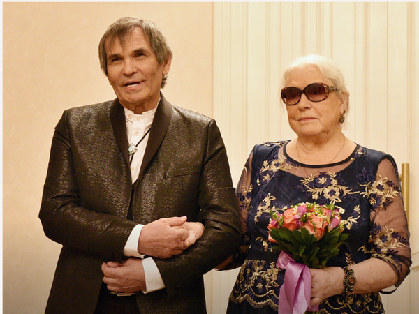 80-летняя Лидия Федосеева-Шукшина и Бари Алибасов поженились – для Лидии это стал пятый брак…