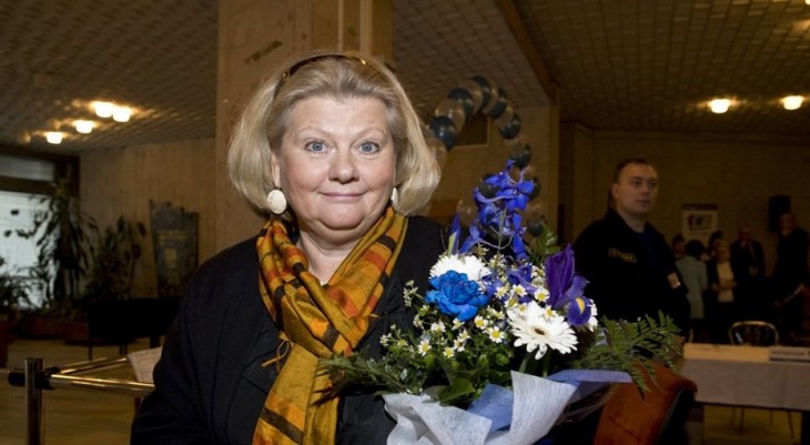 69-летняя Ирина Муравьева удивила и восхитила всех поклонников своим внешним видом, выйдя в свет