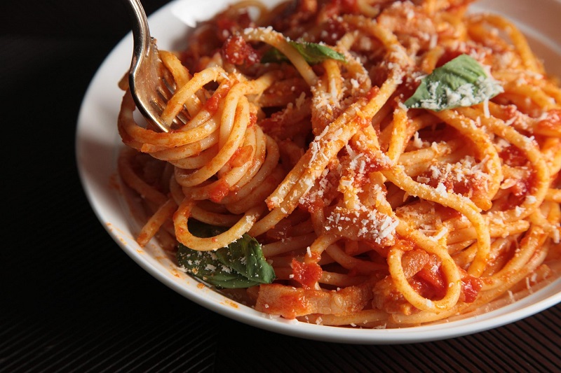 Превращаем обычные макароны в обалденный ужин: ТОП-5 способов правильного приготовления итальянской пасты