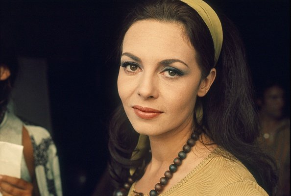 Актрисе, которая сыграла роль Анжелики, сегодня уже 80 лет и только посмотрите на то, как она выглядит